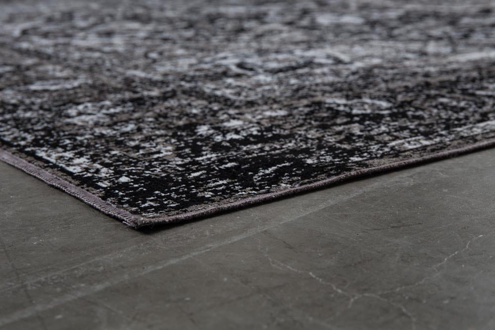 Naken Interiors Chi Rug - Black